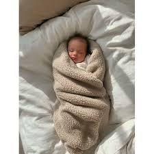 Couverture polaire large latte doodle