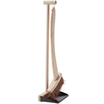 Balai brosse et pelle bistro