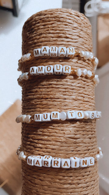 Bracelet perles d'eau douce - AMOUR