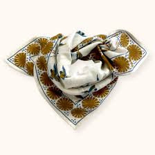 Foulard cerisier fleur de vanille Apaches