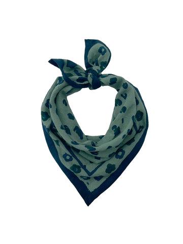 Foulard Oscar-graou Celadon ( existe en 2 dimensions)